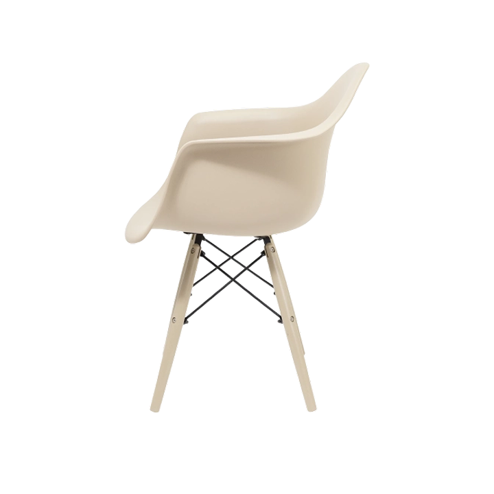 Cadeira Arm DSW Injetado